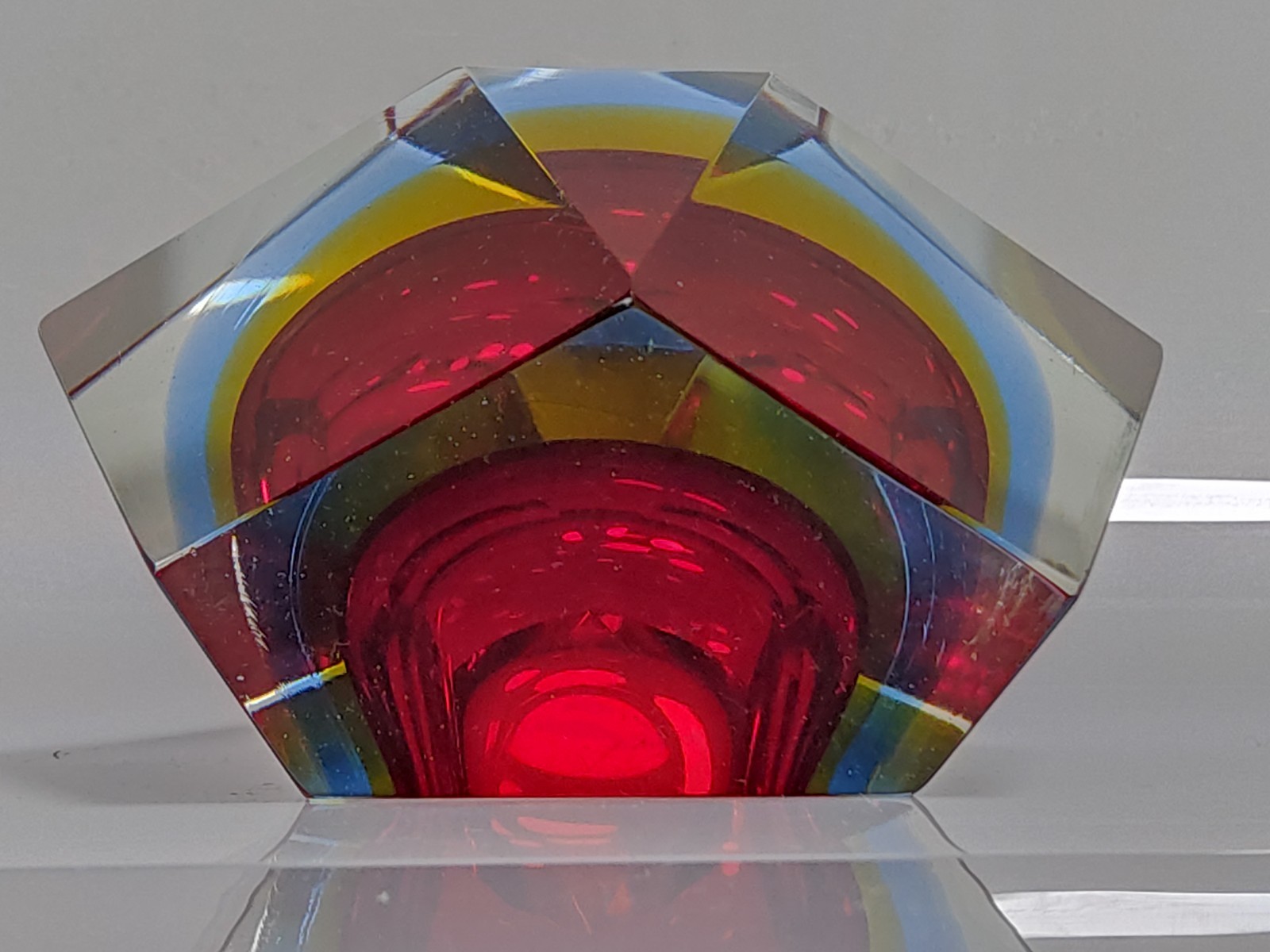 60s Heavy Ashtray Red Blue Yellow Murano Glass by Flavio Poli for Seguso Italy - Image 8