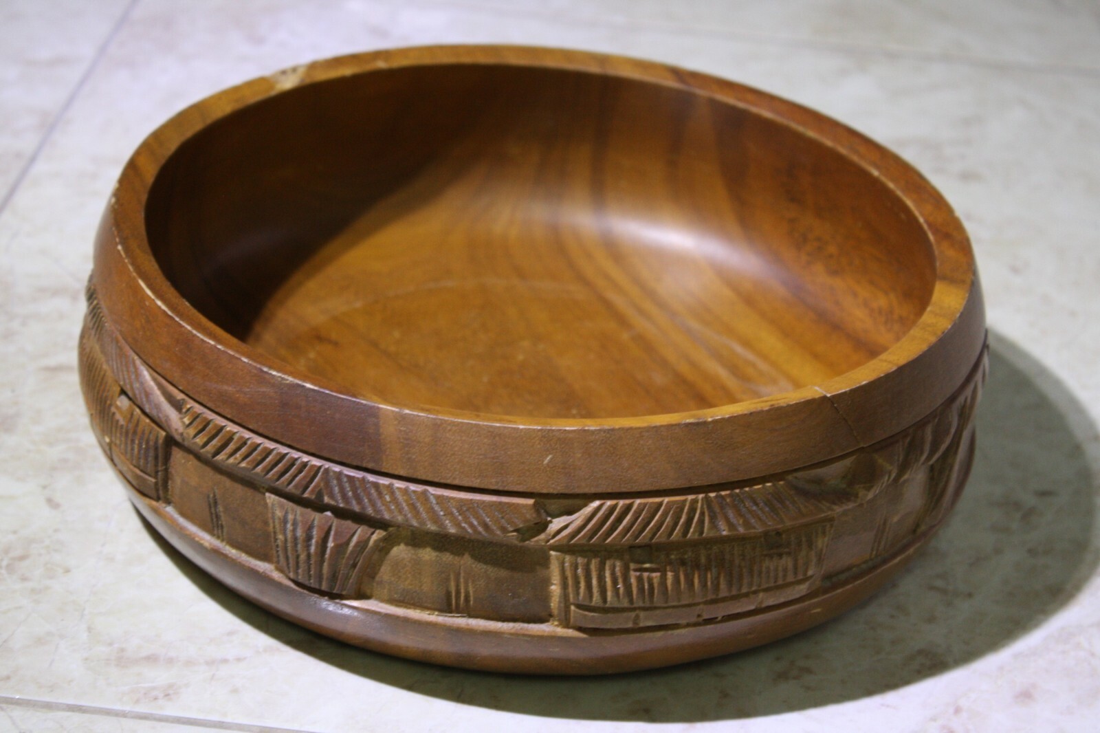 Old Primitive Antique Wooden Trencher Dough Bowl Hewn Carved Wood Hand Crafted ! - Image 18