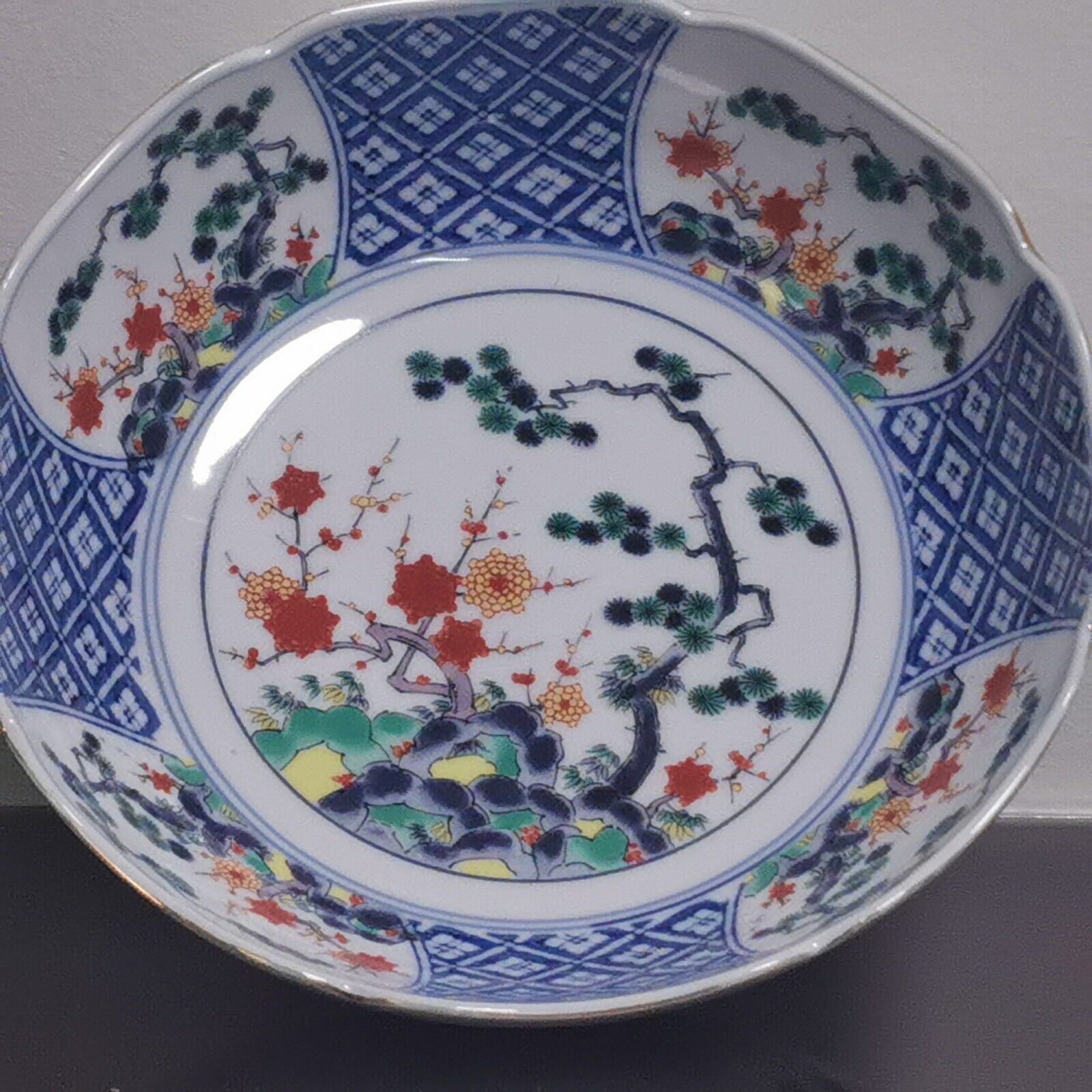 Vintage Traditional Handpainted Chinese or Japanese Porcelain Pottery Large Bowl - Image 6