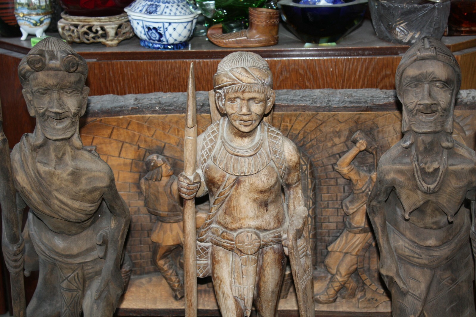 Female XXL 24" Antique Philippine Igorot Tribe Wood Carved Warrior Head Hunter - Image 12
