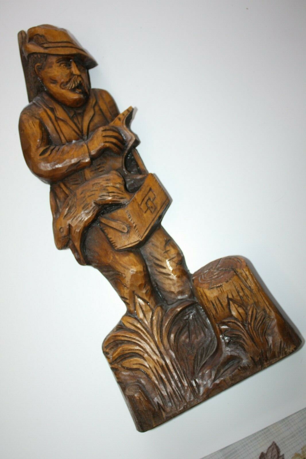 Wood Hand Carved Wall Hanging European Hunter Old Man Figurine Home Decor 17" - Image 4