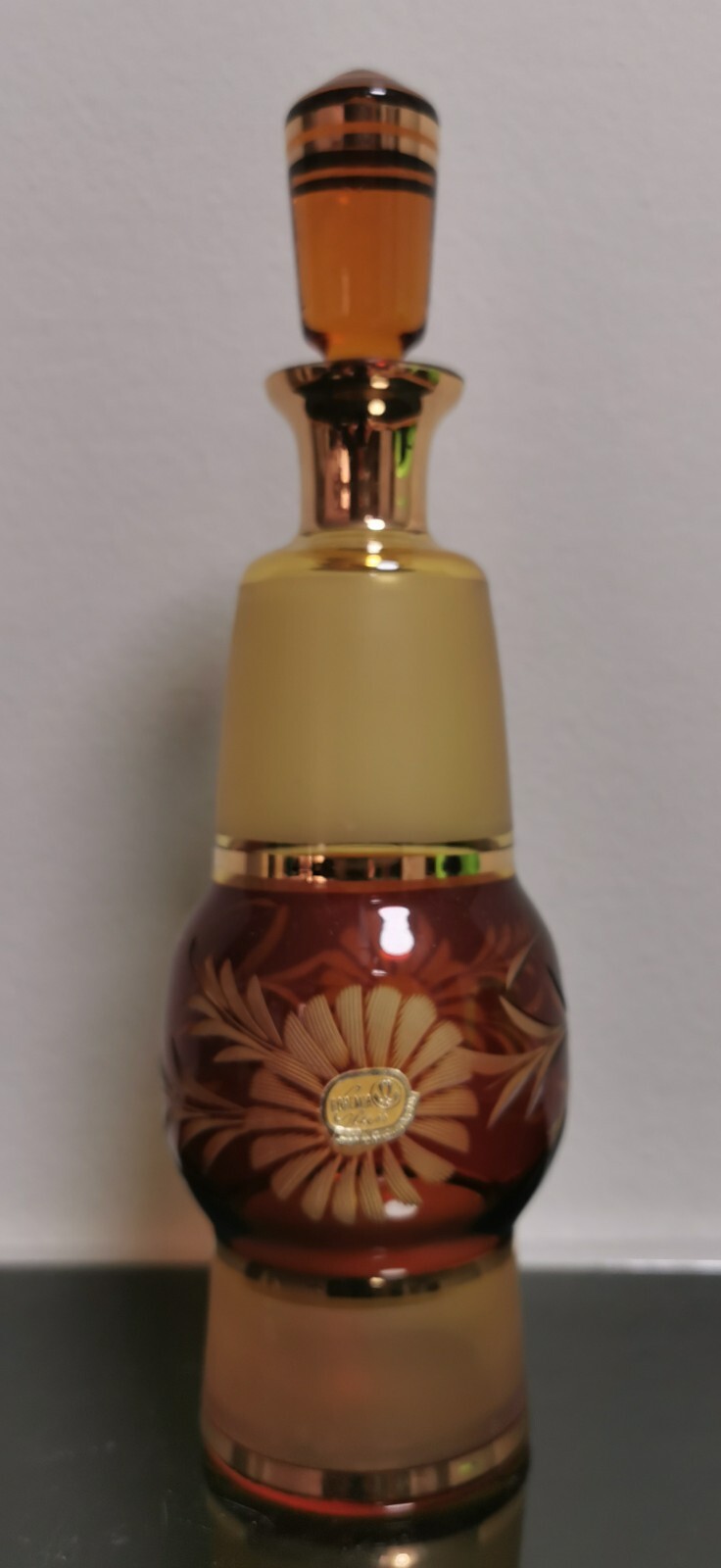 Beautiful Vintage Bohemian Engraved Decanter Set Amber Glass Gold + 4 glasses - Image 4