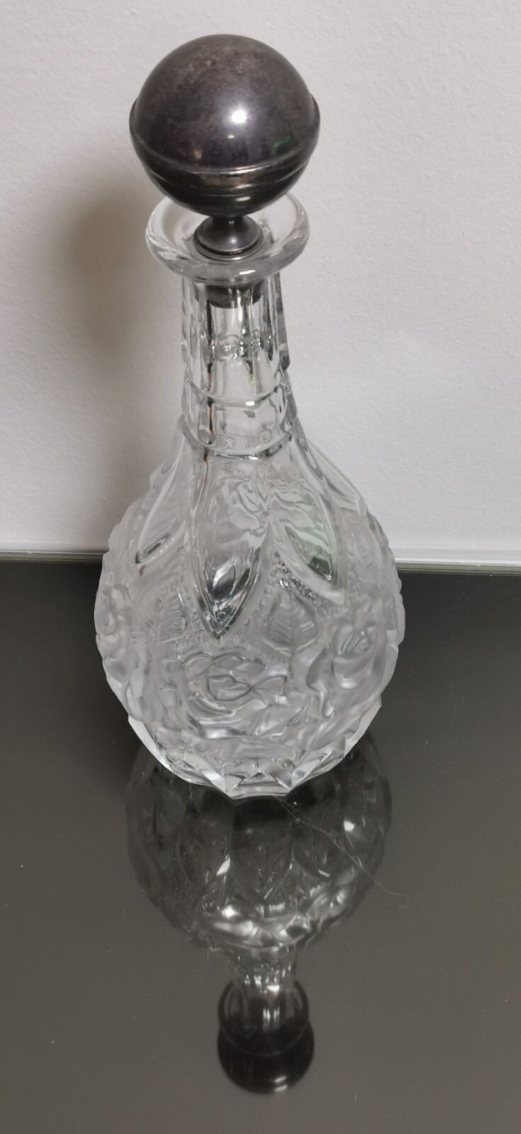 Awesome Vintage Floral Crystal Glass Decanter Carafe w/ Silverplated Stopper - Image 3