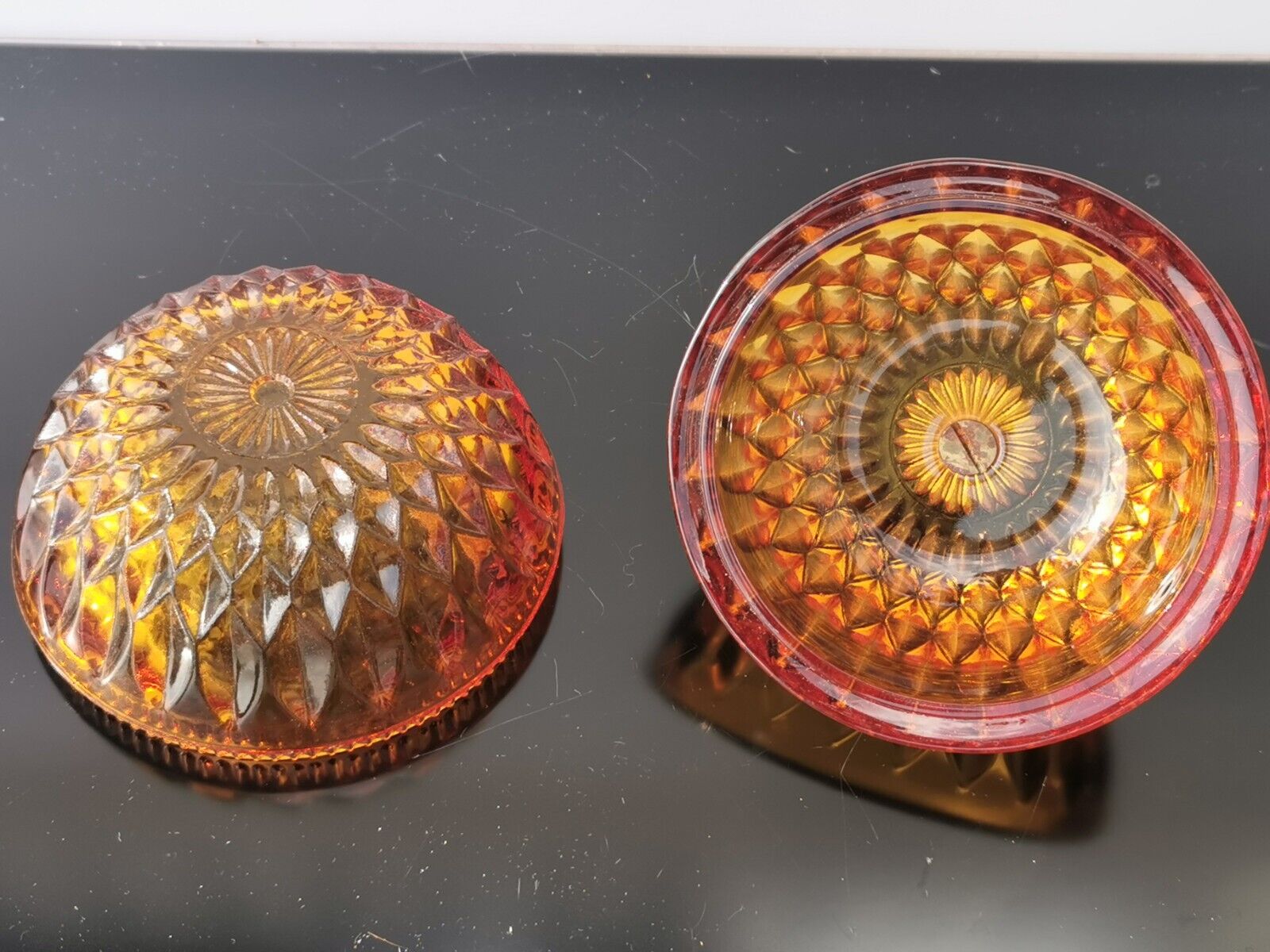 Vintage Amber Indiana Glass Candy Bowl Lidded with Brass Acorn Handle - Image 5