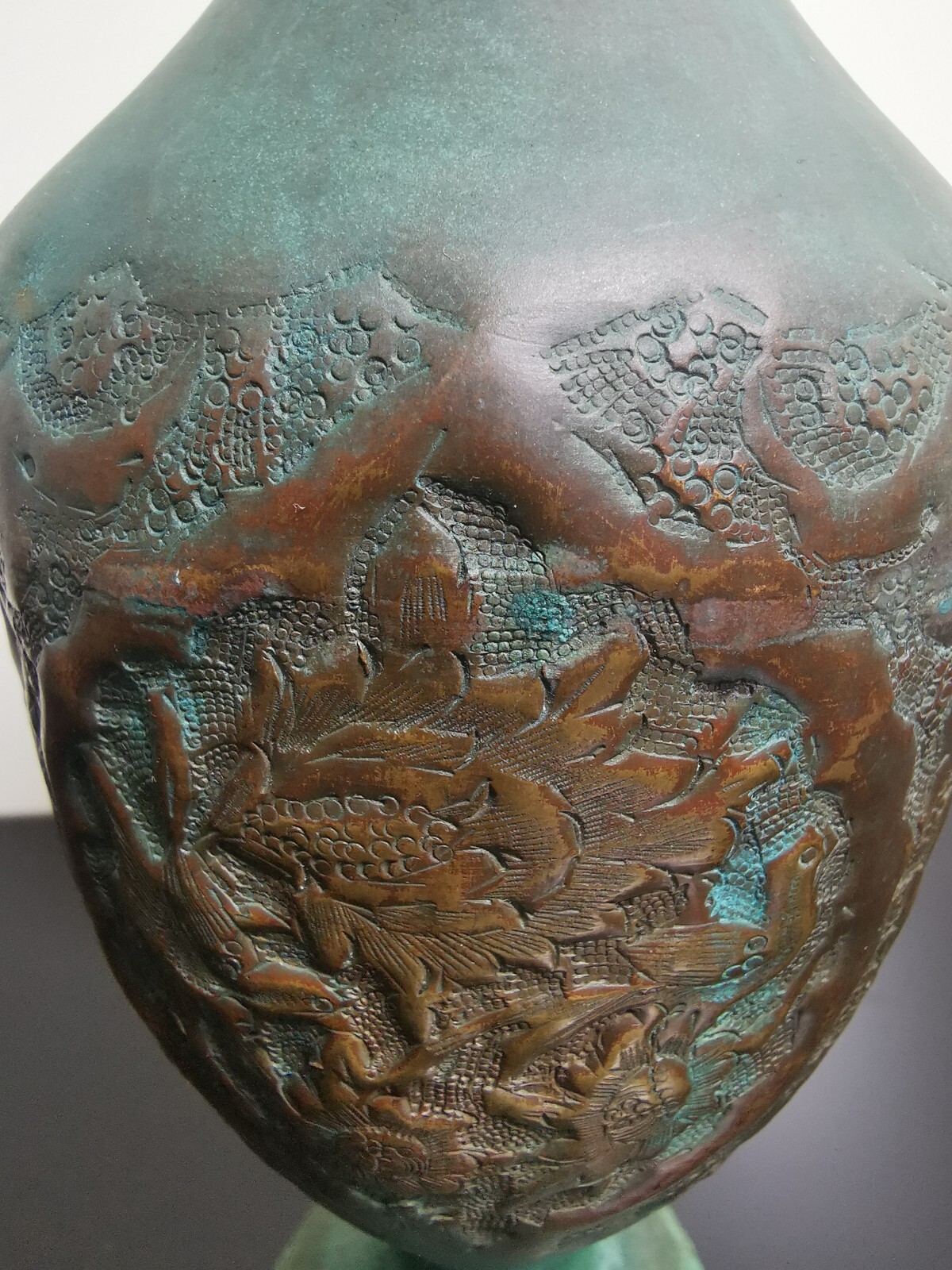19th Century Indo-Persian Islamic Hammered Copper Vase w/ Original Green Patina - Image 2