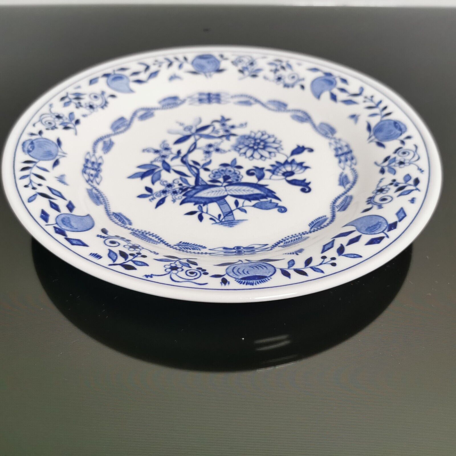 Vintage Boch Belgium Zwiebel Antique Plate Blue and White Pattern Kupferdruck - Image 8
