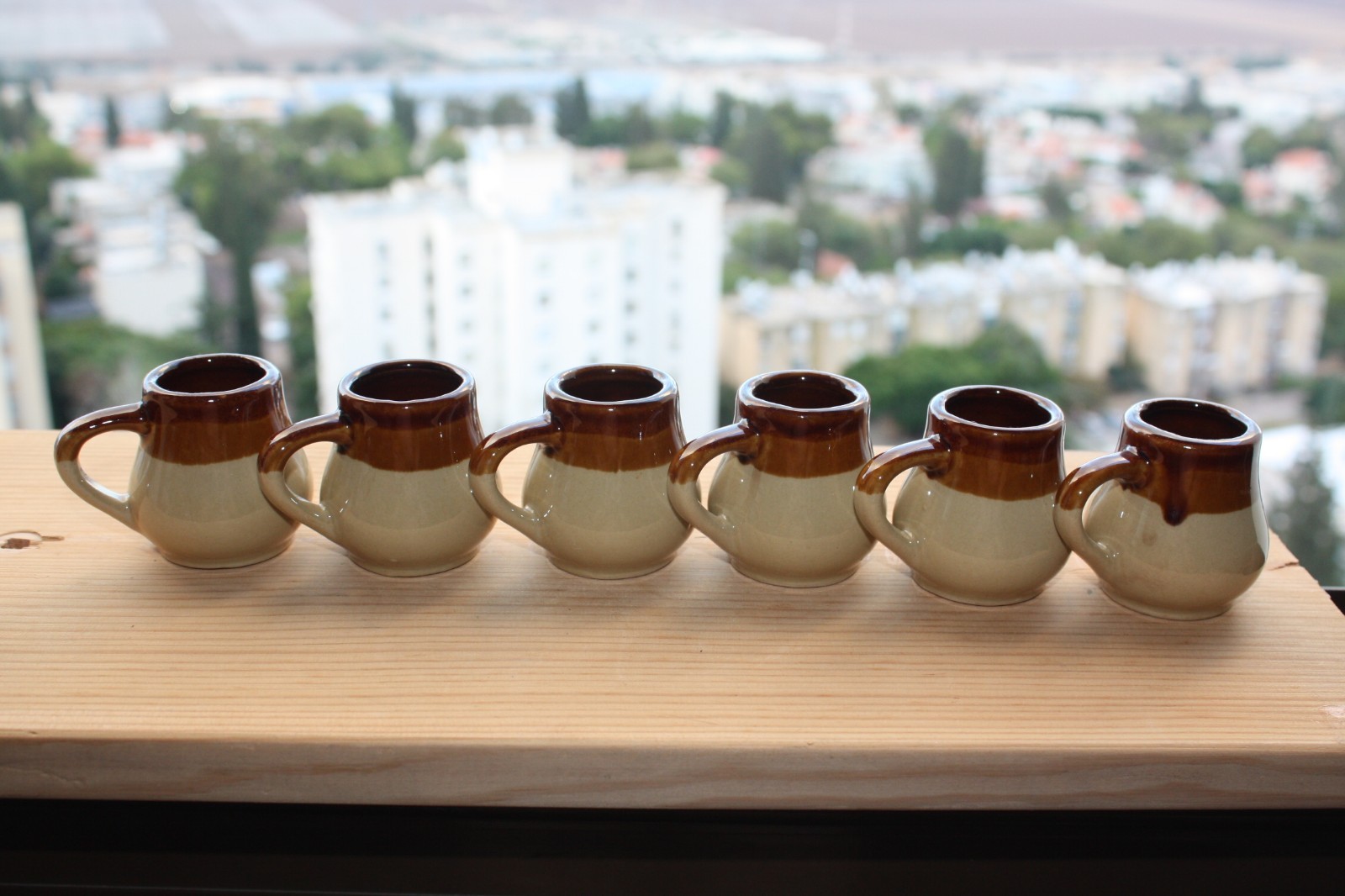 Vintage Set of 6 Ceramic Stoneware Glazed Coffee Mugs Cups Home Decor Collector - Image 4