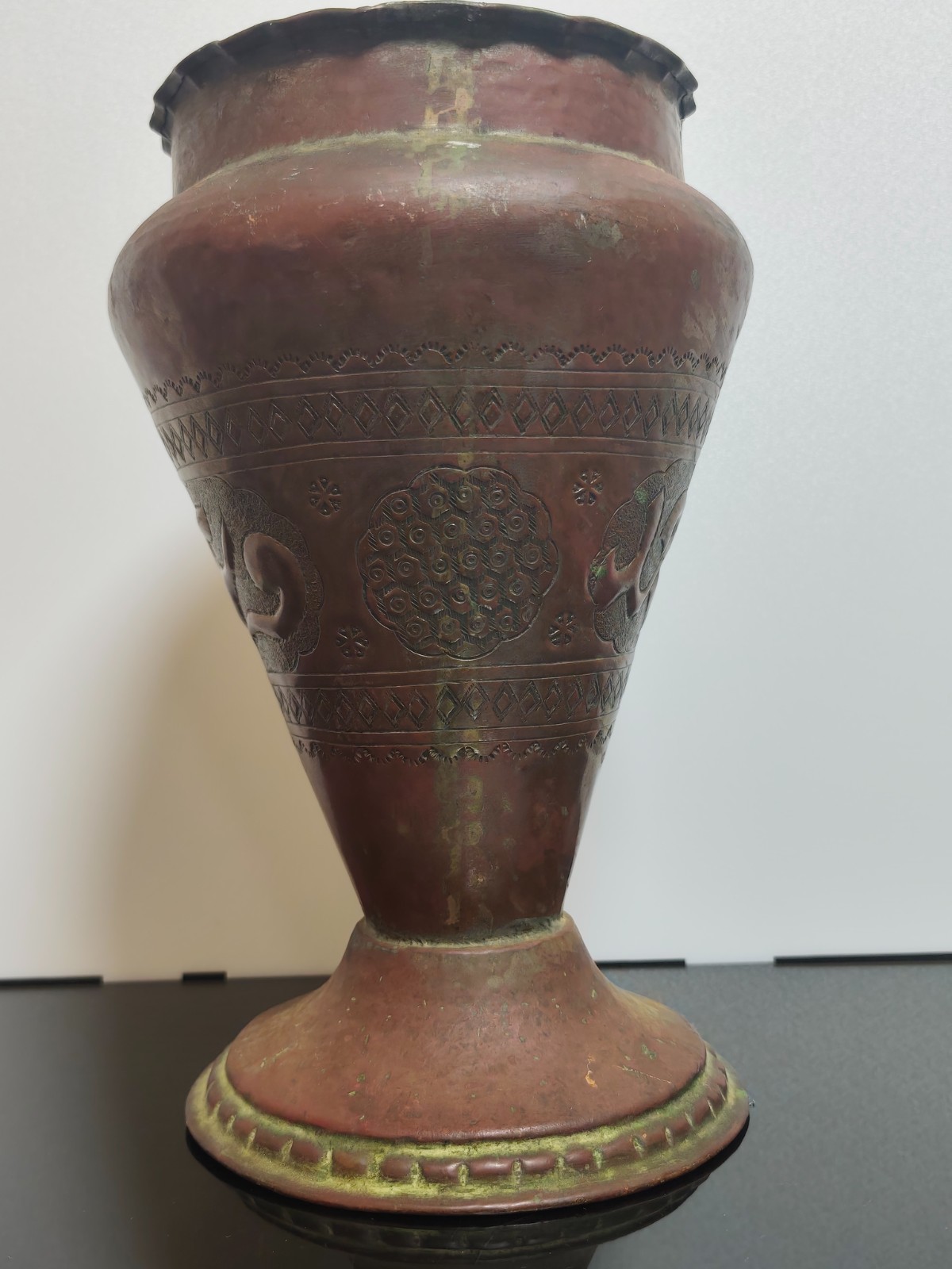 Antique Islamic Copper Middle East Large Vase Urn Arabic Calligraphy Hand Hammer - Image 5