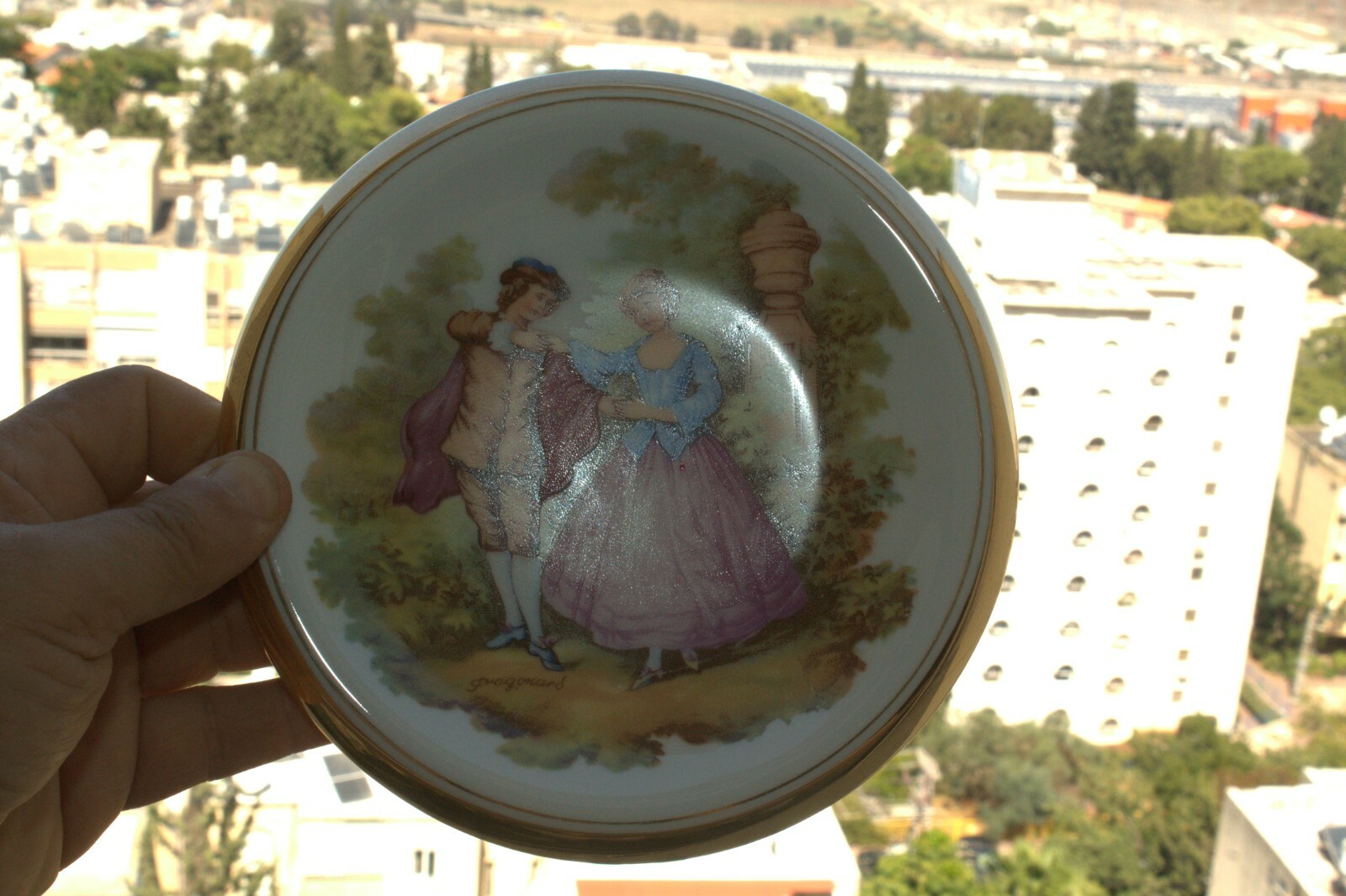 Limoges France Plate Dish Bowl with Gold Rim French Fragonard Couple Scene 7" - Image 10