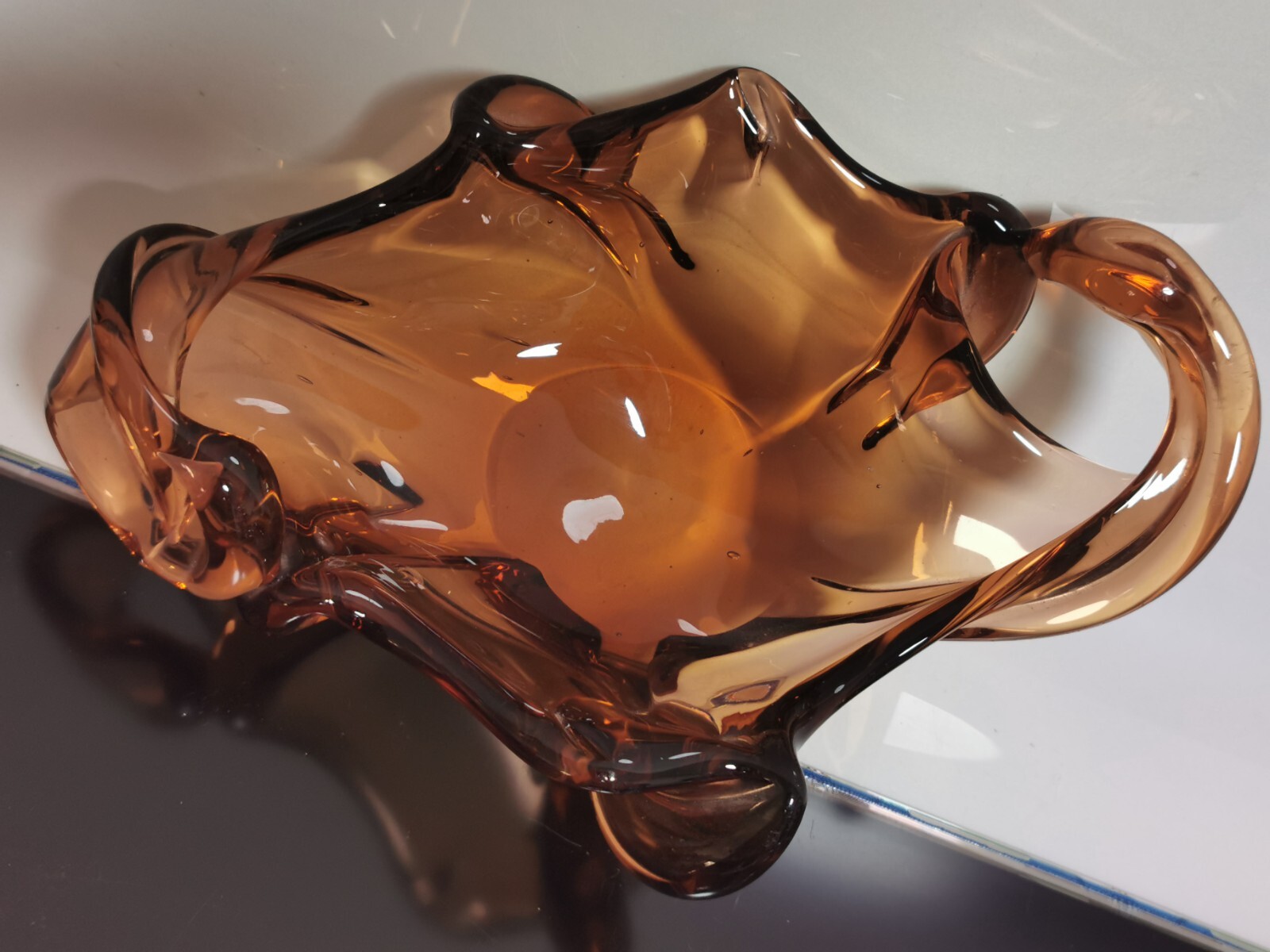 Vintage Chalet Art Glass Bowl Ashtray Dish Brown Amber Hand Blown Sculpture Deco - Image 6