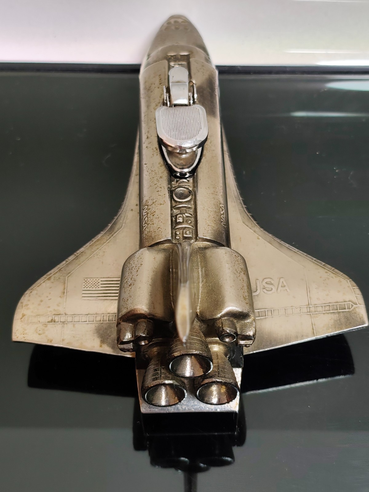 Authentic Vintage Solid Metal Space Shuttle Columbia Lighter - Image 5
