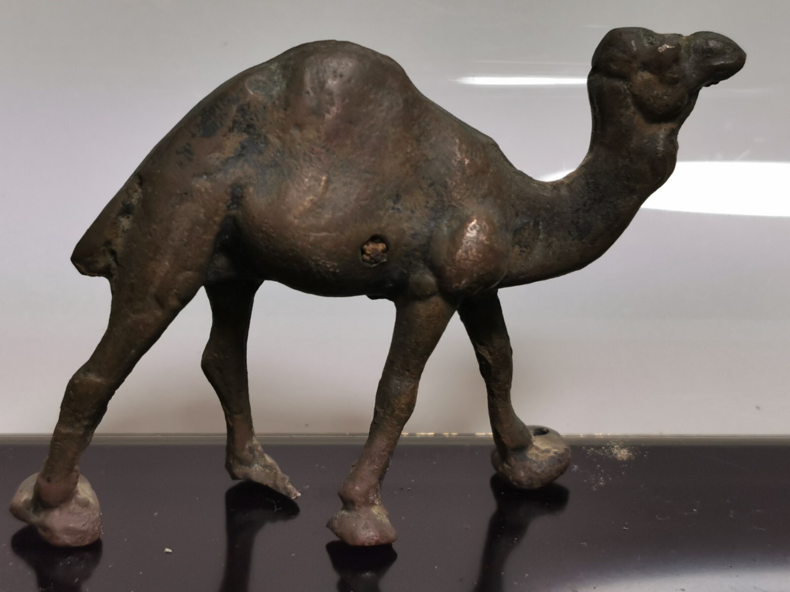 Vintage Beautiful Handmade Brass Show Piece Of Camel Used For Home Decor - Image 3