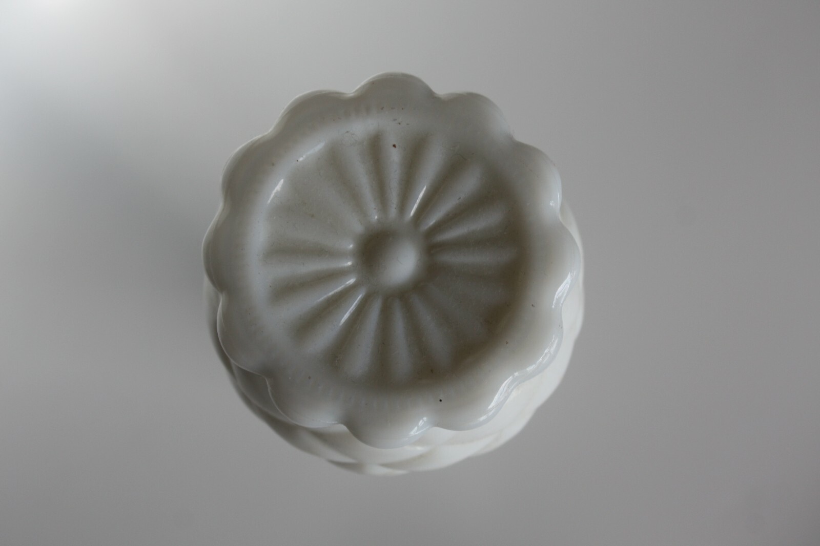 Vintage White Milk Glass Vase Collectible Home Bar Decor 9" - Image 9